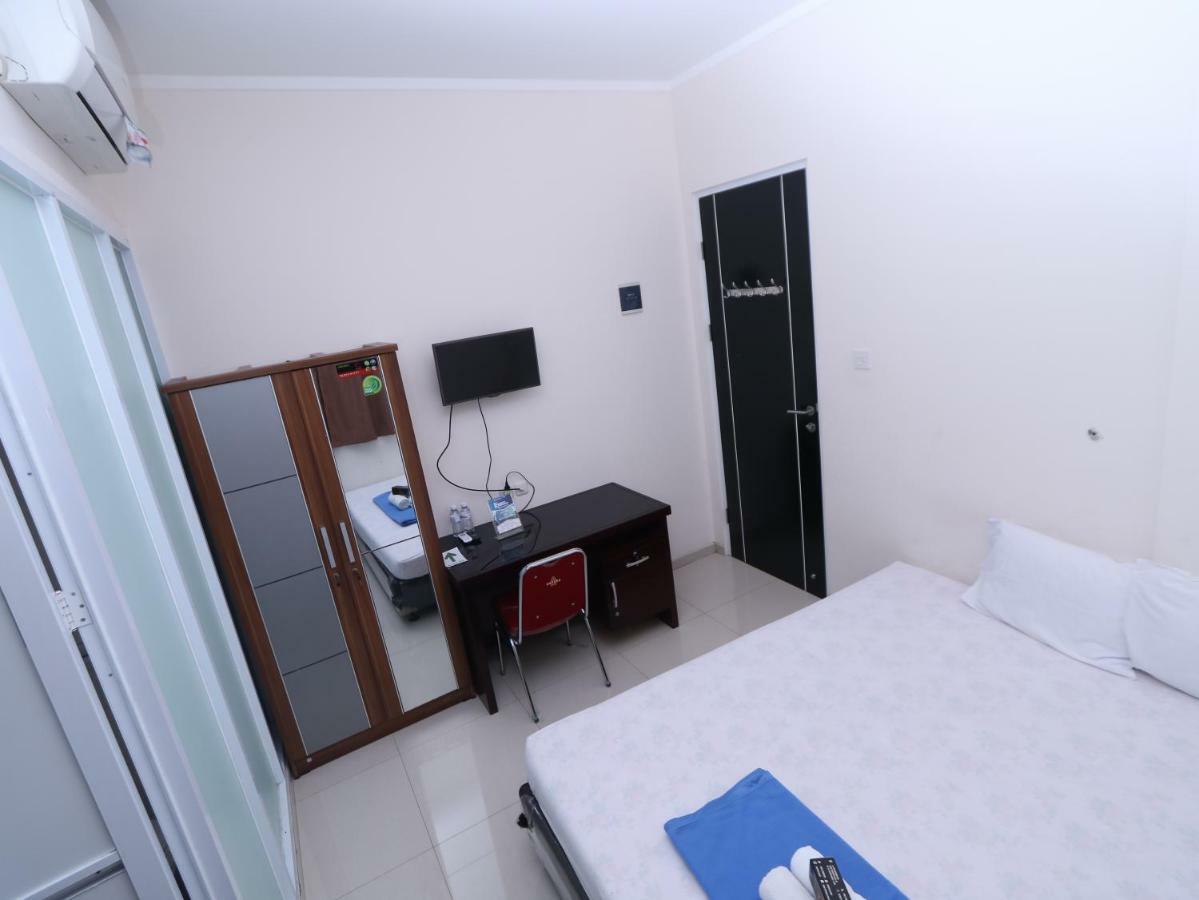 Kamar Keluarga Tanah Abang Hotel Jakarta Exterior photo